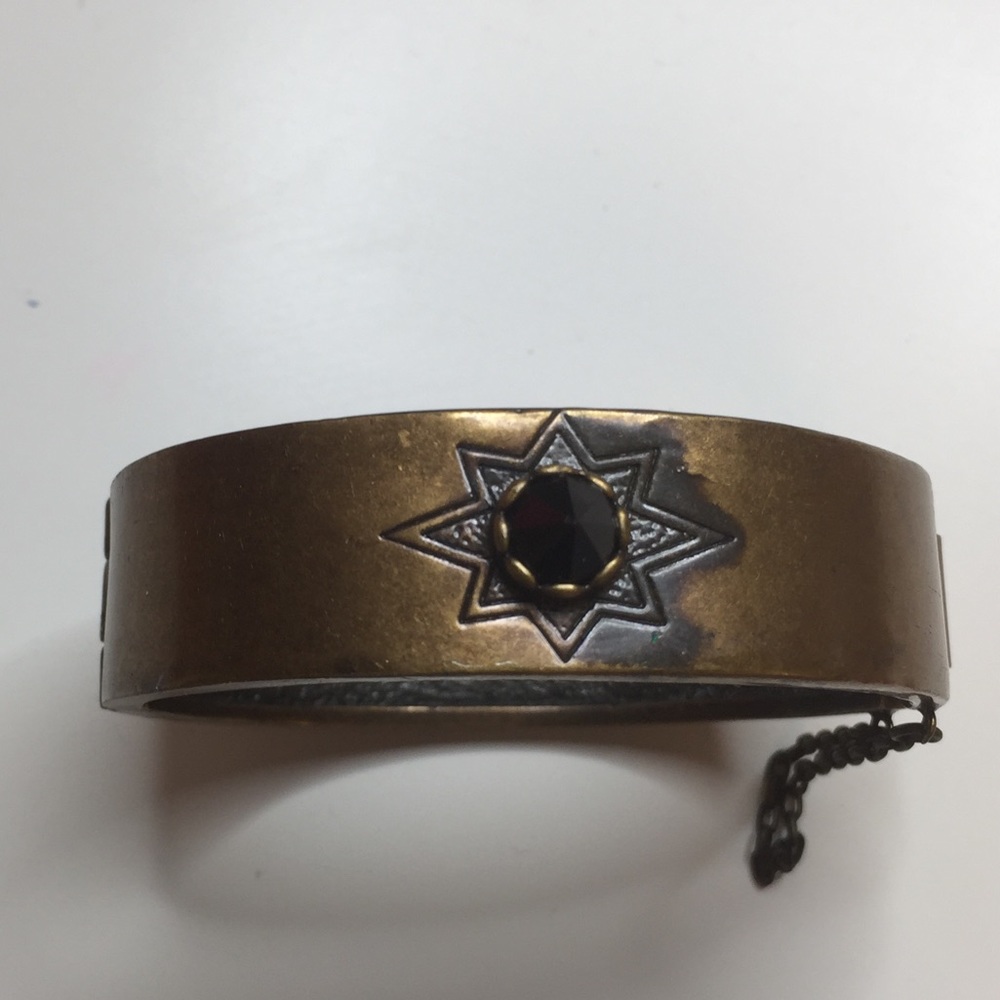 Jewelmint bracelet